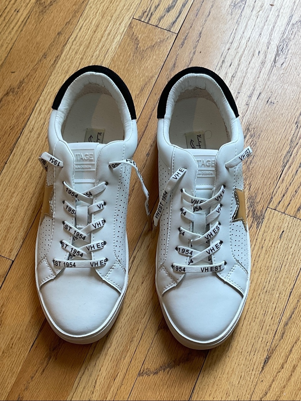 Vintage Havana White Sneakers with Gold Star